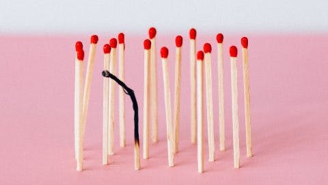 burned matches to illustrate burnout