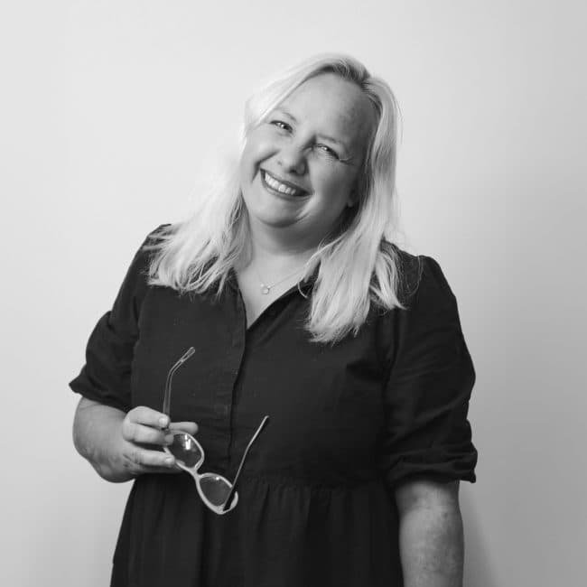 Claire Frankling I69B2475 2 edit BW extended2 scaled